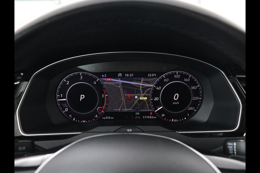 Volkswagen Arteon 2.0 TDI Elegance | Panoramadak | Stoelverwarming | Camera | Leder/Alcantara | Virtual Cockpit | Adaptive cruise | Keyless | LED Plus | Carplay | Navigatie