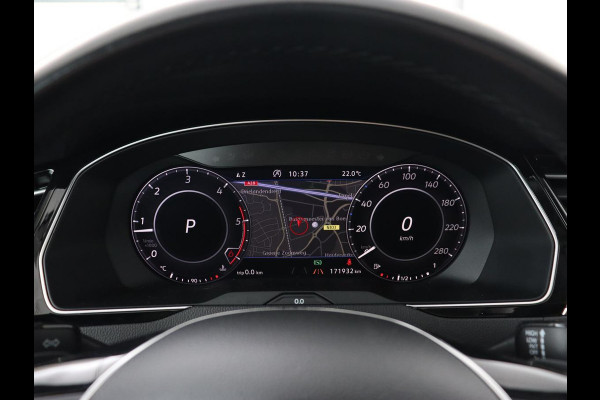 Volkswagen Arteon 2.0 TDI Elegance | Panoramadak | Stoelverwarming | Camera | Leder/Alcantara | Virtual Cockpit | Adaptive cruise | Keyless | LED Plus | Carplay | Navigatie