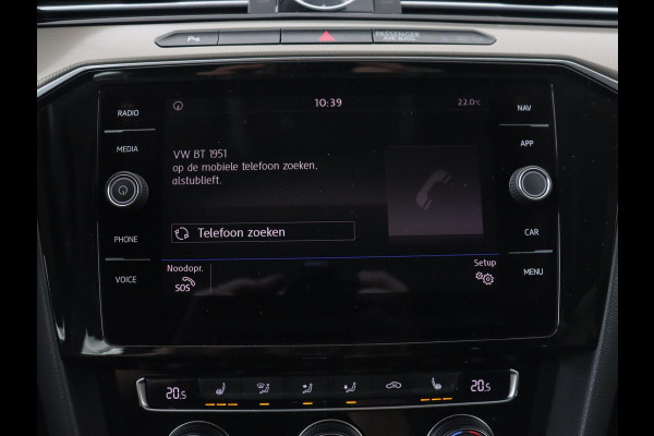 Volkswagen Arteon 2.0 TDI Elegance | Panoramadak | Stoelverwarming | Camera | Leder/Alcantara | Virtual Cockpit | Adaptive cruise | Keyless | LED Plus | Carplay | Navigatie