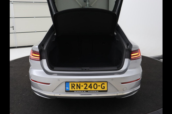 Volkswagen Arteon 2.0 TDI Elegance | Panoramadak | Stoelverwarming | Camera | Leder/Alcantara | Virtual Cockpit | Adaptive cruise | Keyless | LED Plus | Carplay | Navigatie