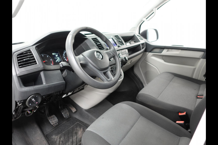 Volkswagen Transporter T6 L2H1 102pk Dubbele cabine Airco Cruise control Trekhaak Euro6 Bluetooth