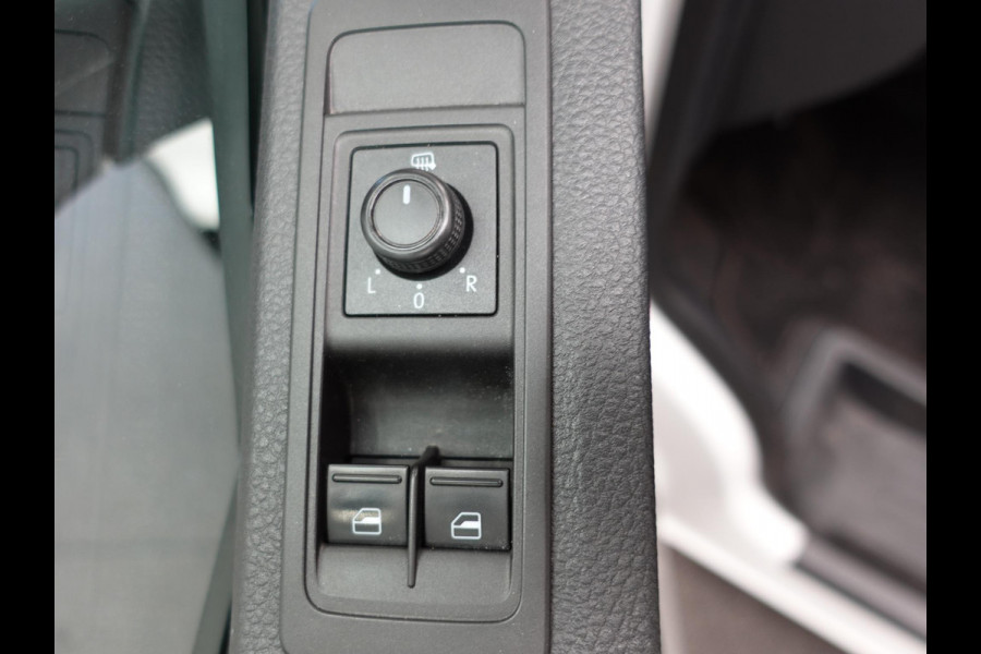 Volkswagen Transporter T6 L2H1 102pk Dubbele cabine Airco Cruise control Trekhaak Euro6 Bluetooth