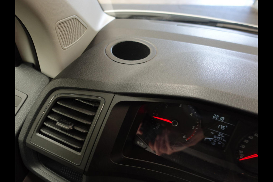 Volkswagen Transporter T6 L2H1 102pk Dubbele cabine Airco Cruise control Trekhaak Euro6 Bluetooth