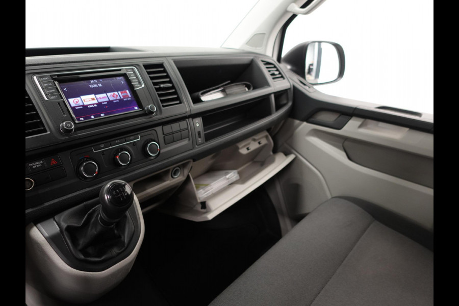Volkswagen Transporter T6 L2H1 102pk Dubbele cabine Airco Cruise control Trekhaak Euro6 Bluetooth