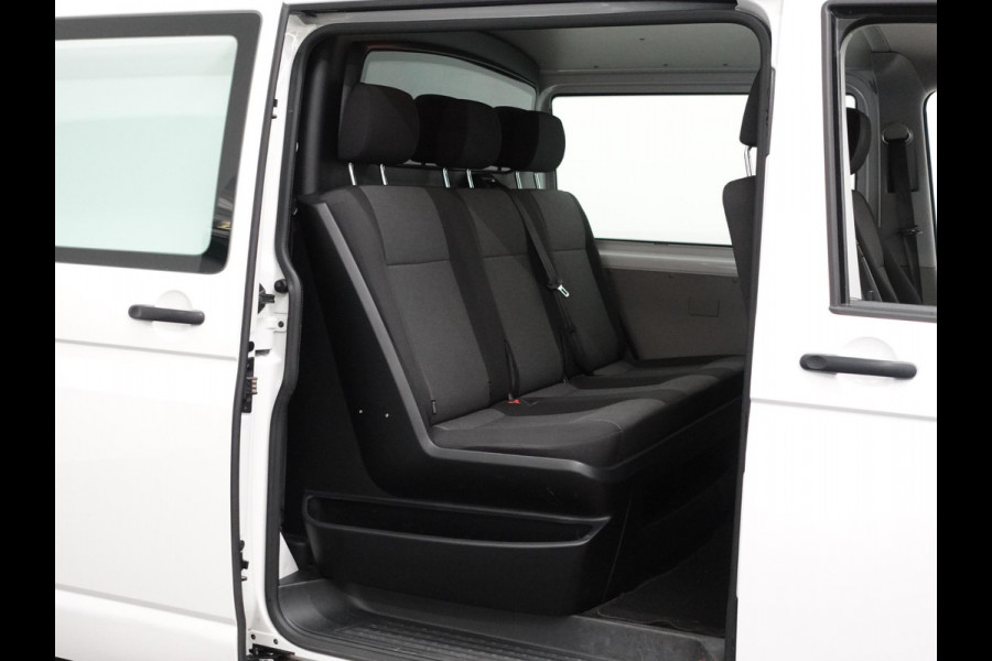 Volkswagen Transporter T6 L2H1 102pk Dubbele cabine Airco Cruise control Trekhaak Euro6 Bluetooth