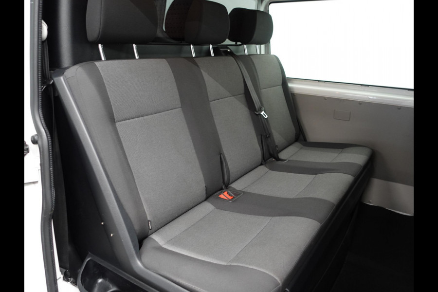 Volkswagen Transporter T6 L2H1 102pk Dubbele cabine Airco Cruise control Trekhaak Euro6 Bluetooth