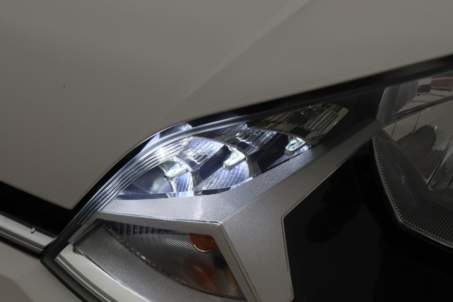Volkswagen up! 1.0 BMT move up! 5-Deurs, LED, Airco, DAB, Front Assist