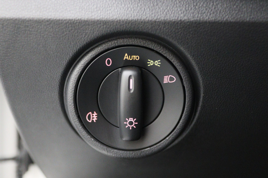 Volkswagen up! 1.0 BMT move up! 5-Deurs, LED, Airco, DAB, Front Assist