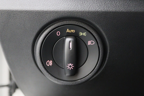 Volkswagen up! 1.0 BMT move up! 5-Deurs, LED, Airco, DAB, Front Assist