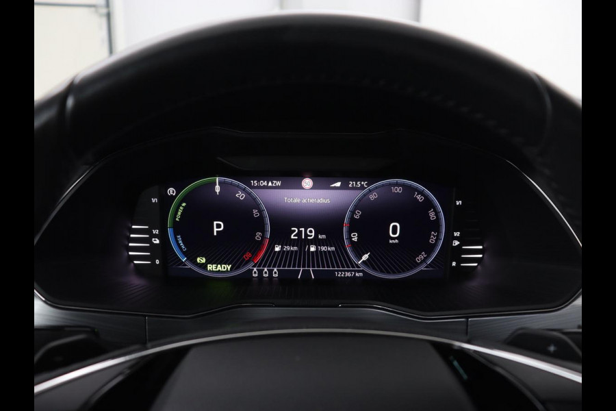 Škoda Superb 1.4 TSI iV Business Edition | Trekhaak | Stoelverwarming | Adaptive cruise | Carplay | Virtual Cockpit | Full LED | Keyless | Navigatie