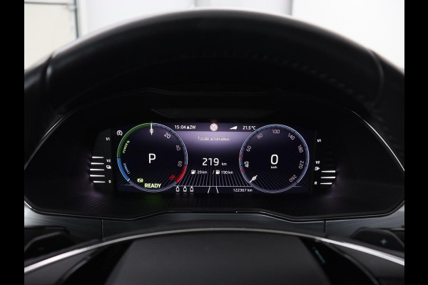 Škoda Superb 1.4 TSI iV Business Edition | Trekhaak | Stoelverwarming | Adaptive cruise | Carplay | Virtual Cockpit | Full LED | Keyless | Navigatie