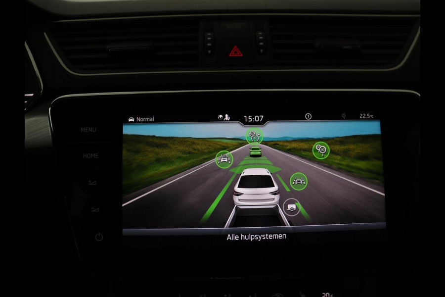 Škoda Superb 1.4 TSI iV Business Edition | Trekhaak | Stoelverwarming | Adaptive cruise | Carplay | Virtual Cockpit | Full LED | Keyless | Navigatie