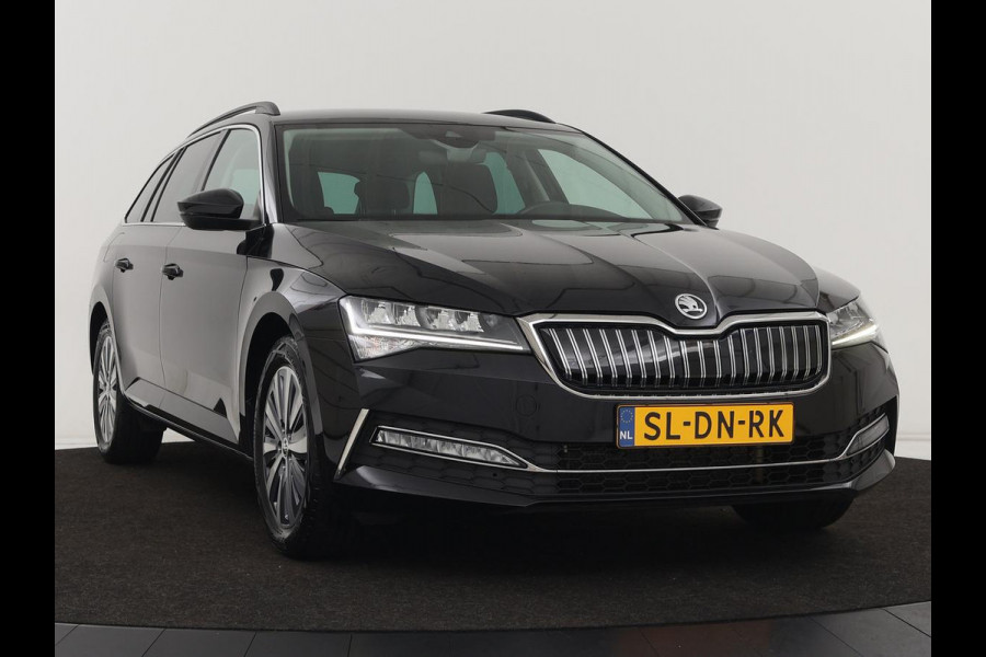 Škoda Superb 1.4 TSI iV Business Edition | Trekhaak | Stoelverwarming | Adaptive cruise | Carplay | Virtual Cockpit | Full LED | Keyless | Navigatie