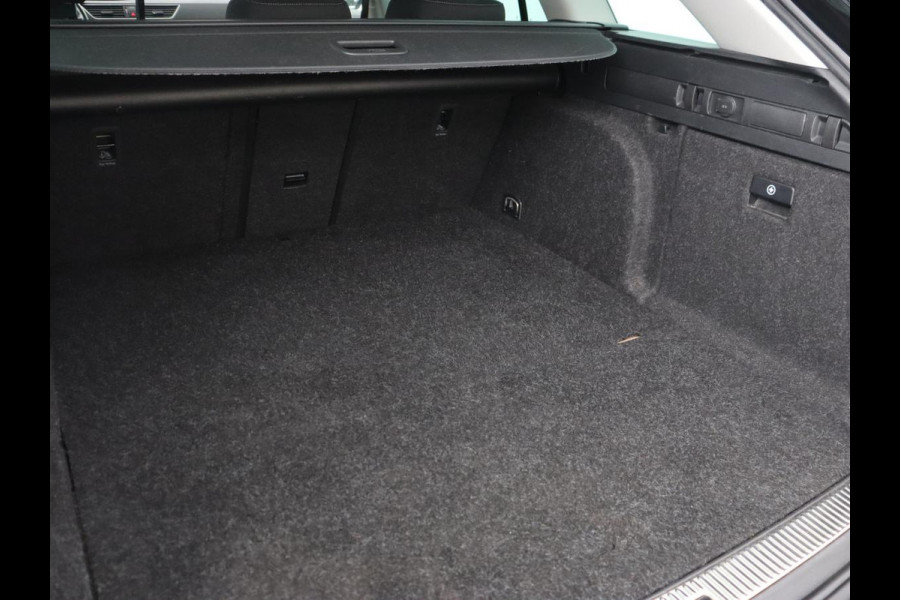 Škoda Superb 1.4 TSI iV Business Edition | Trekhaak | Stoelverwarming | Adaptive cruise | Carplay | Virtual Cockpit | Full LED | Keyless | Navigatie