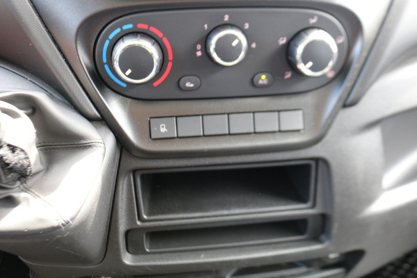 Iveco Daily 35S18 3.0 Meubelbak met Laadklep Airco