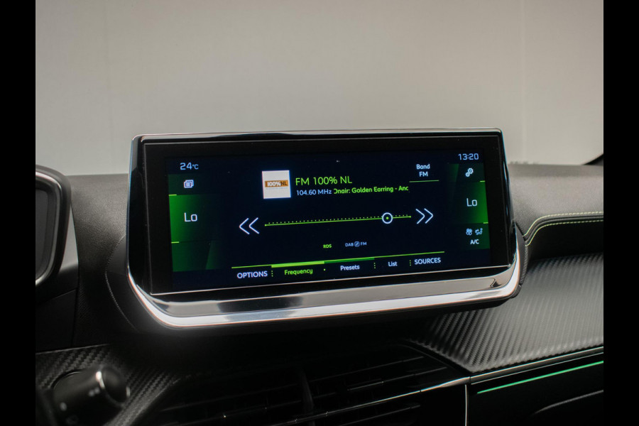 Peugeot 208 1.2 PureTech GT-Line Sport (APPLECARPLAY,CAMERA,NAVIGATIE,CRUISE,LED,CLIMATE,SPORTSTOELEN,LM VELGEN,NETTE STAAT)