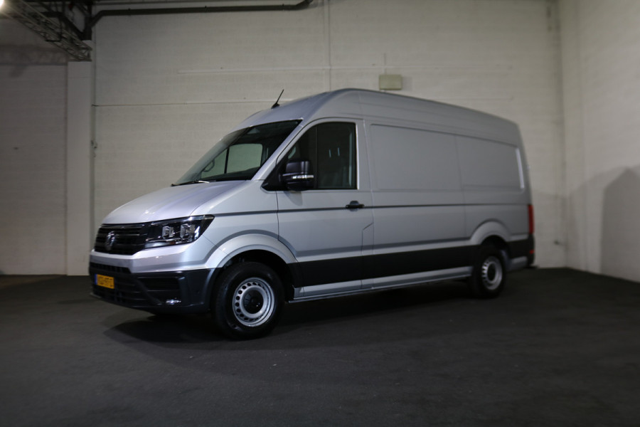 Volkswagen Crafter 2.0 TDI 177pk L3 H3 Automaat Camera Trekhaak Navigatie Chauffeursstoel