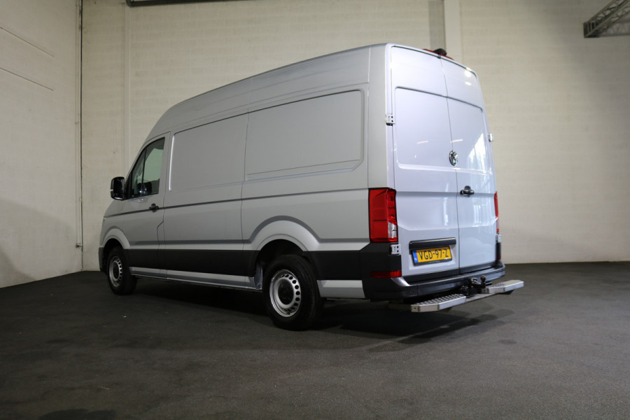 Volkswagen Crafter 2.0 TDI 177pk L3 H3 Automaat Camera Trekhaak Navigatie Chauffeursstoel