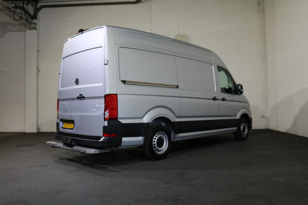 Volkswagen Crafter 2.0 TDI 177pk L3 H3 Automaat Camera Trekhaak Navigatie Chauffeursstoel