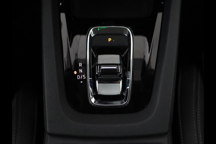 Škoda Octavia 1.4 TSI iV Style | Stoelventilatie | Panoramadak | Head-Up | Leder | Adaptive cruise | Massage | 19'' | Adaptive cruise | Camera | Sfeerverlichting | Memory | Achterbankverwarming | Virtual Cockpit