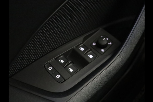 Škoda Octavia 1.4 TSI iV Style | Stoelventilatie | Panoramadak | Head-Up | Leder | Adaptive cruise | Massage | 19'' | Adaptive cruise | Camera | Sfeerverlichting | Memory | Achterbankverwarming | Virtual Cockpit