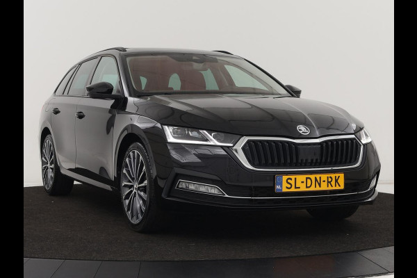 Škoda Octavia 1.4 TSI iV Style | Stoelventilatie | Panoramadak | Head-Up | Leder | Adaptive cruise | Massage | 19'' | Adaptive cruise | Camera | Sfeerverlichting | Memory | Achterbankverwarming | Virtual Cockpit