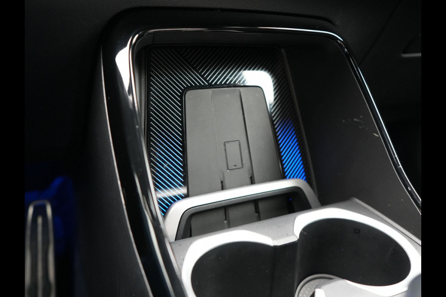 BMW X1 sDrive18i M-Sport Automaat 136pk Dealer O.H. | Trekhaak af Fabriek | Alcantara Sportstoelen Memory & Verwarmd | Camera | Cruise Control | Blis | Park Assist | Apple Carplay | Navigatie | Sfeerverlichting |