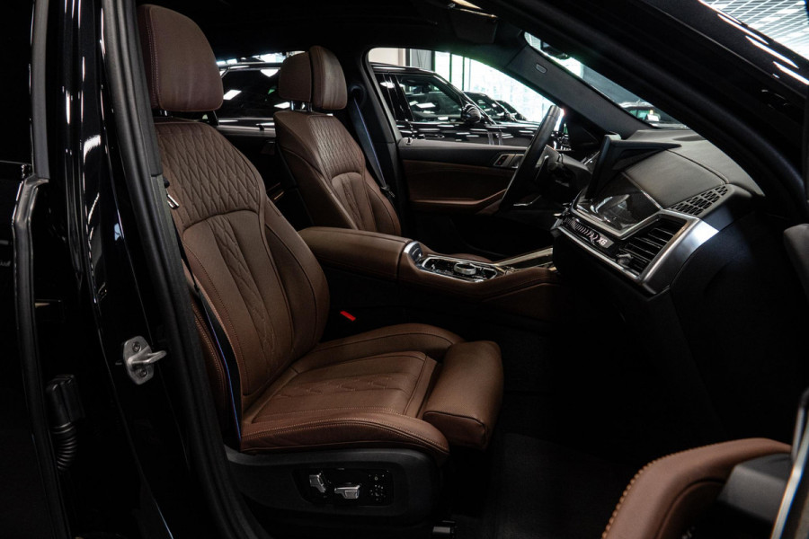BMW X6 xDrive30d *M-Sport Pro / Luchtvering / Harman-Kardon / Stoelventilatie & -massage / Panorama Sky Lounge*