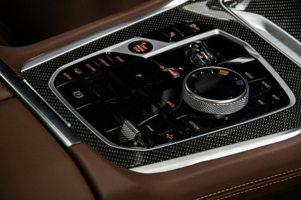 BMW X6 xDrive30d *M-Sport Pro / Luchtvering / Harman-Kardon / Stoelventilatie & -massage / Panorama Sky Lounge*