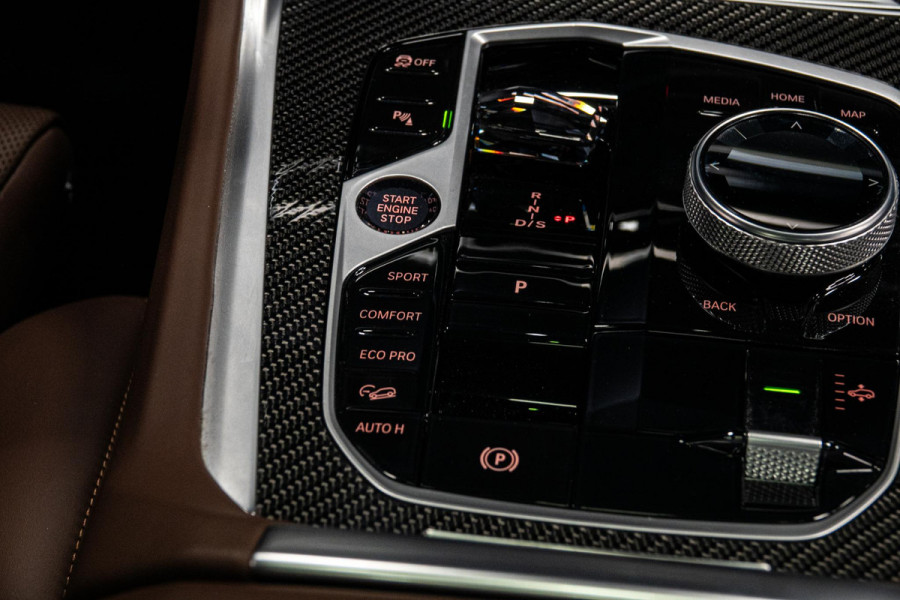 BMW X6 xDrive30d *M-Sport Pro / Luchtvering / Harman-Kardon / Stoelventilatie & -massage / Panorama Sky Lounge*