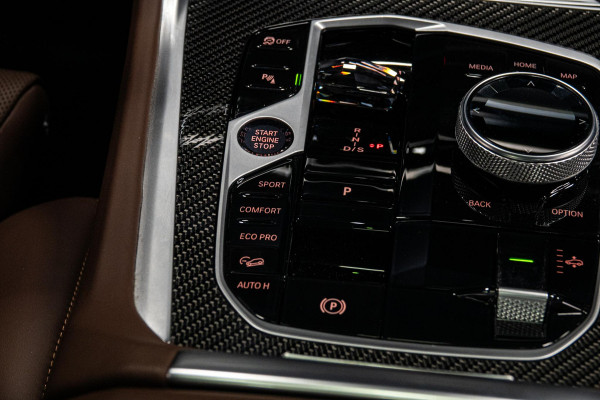 BMW X6 xDrive30d *M-Sport Pro / Luchtvering / Harman-Kardon / Stoelventilatie & -massage / Panorama Sky Lounge*