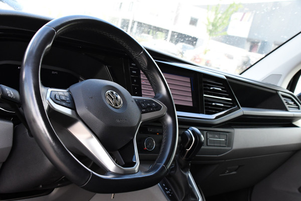 Volkswagen Transporter 2.0 TDI L2H1 32 DC Bulli Virtual, Cruise, Camera, Carplay, 150pk, LED, Stoelverwarming, Automaat, Uniek!