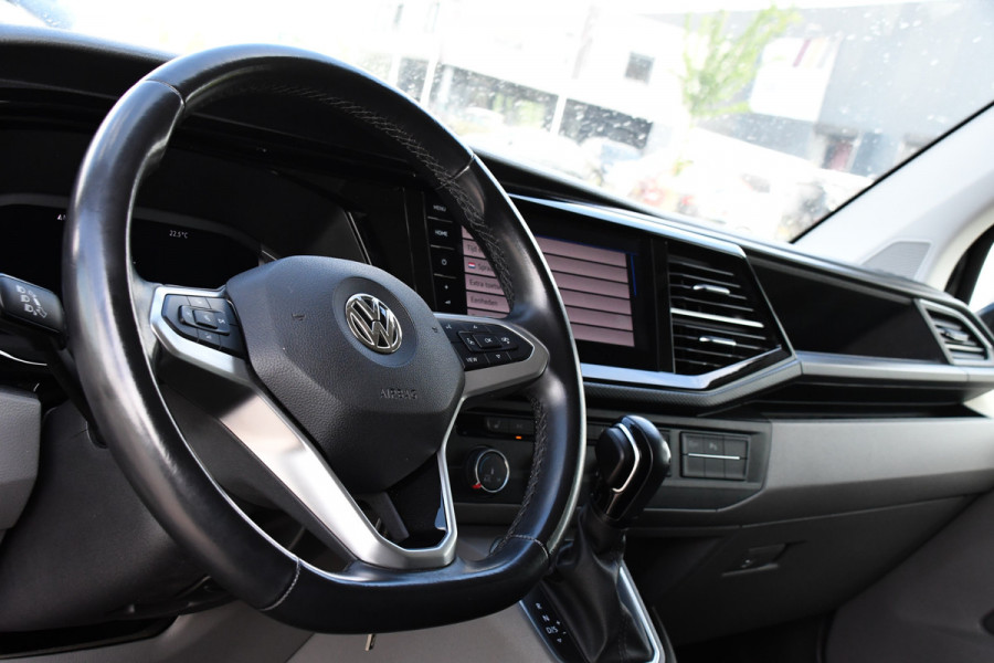 Volkswagen Transporter 2.0 TDI L2H1 32 DC Bulli Virtual, Cruise, Camera, Carplay, 150pk, LED, Stoelverwarming, Automaat, Uniek!