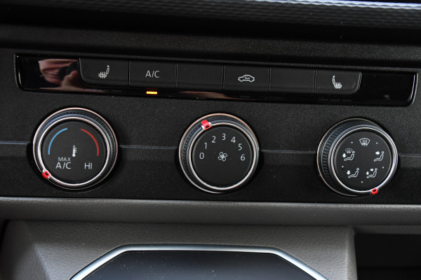 Volkswagen Transporter 2.0 TDI L2H1 32 DC Bulli Virtual, Cruise, Camera, Carplay, 150pk, LED, Stoelverwarming, Automaat, Uniek!