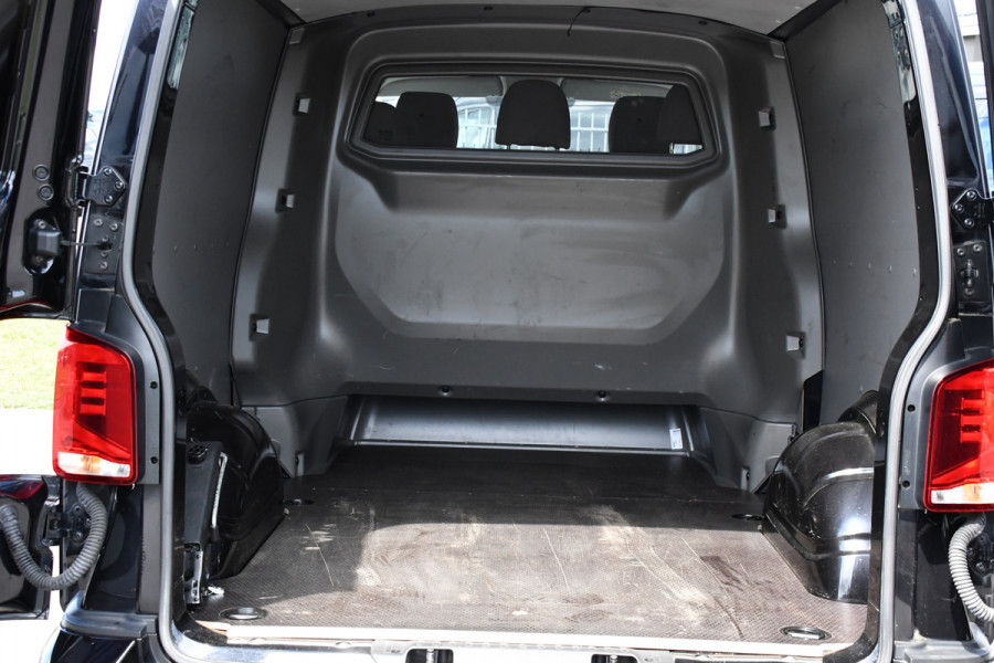 Volkswagen Transporter 2.0 TDI L2H1 32 DC Bulli Virtual, Cruise, Camera, Carplay, 150pk, LED, Stoelverwarming, Automaat, Uniek!