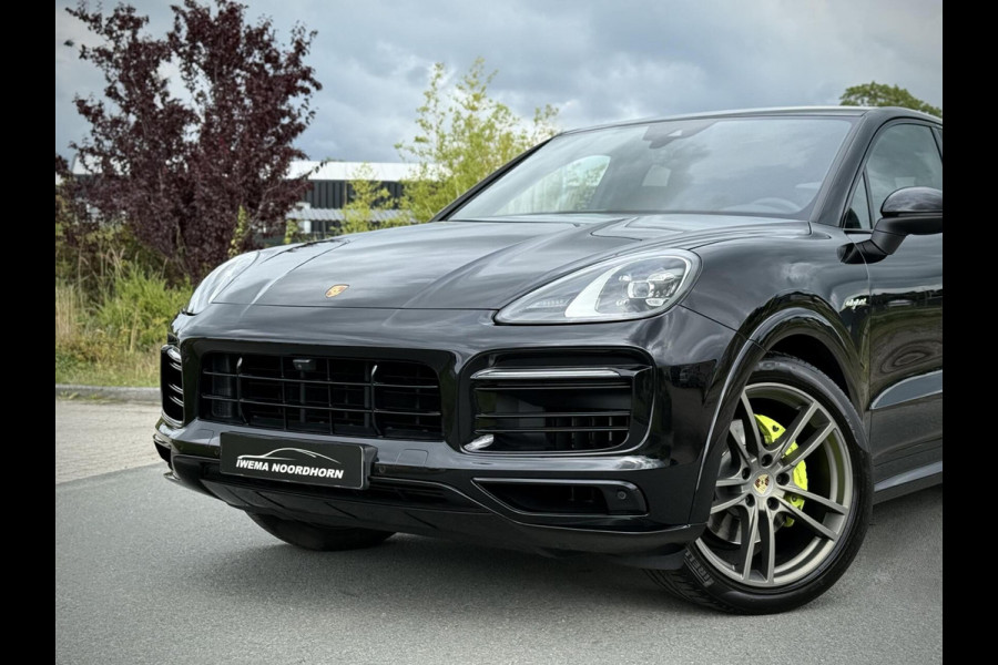 Porsche Cayenne Coupé 3.0 E-Hybrid SportDesign|Sport Chrono|Luchtvering|BOSE|Camera 360°|AppleCarplay
