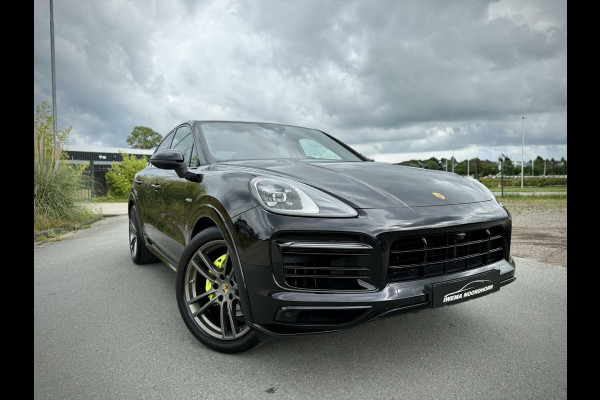 Porsche Cayenne Coupé 3.0 E-Hybrid SportDesign|Sport Chrono|Luchtvering|BOSE|Camera 360°|AppleCarplay