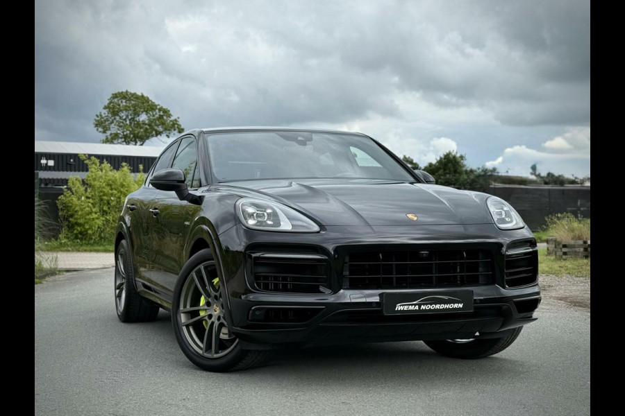 Porsche Cayenne Coupé 3.0 E-Hybrid SportDesign|Sport Chrono|Luchtvering|BOSE|Camera 360°|AppleCarplay