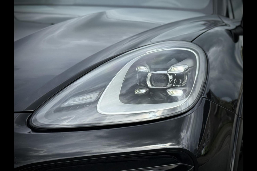 Porsche Cayenne Coupé 3.0 E-Hybrid SportDesign|Sport Chrono|Luchtvering|BOSE|Camera 360°|AppleCarplay