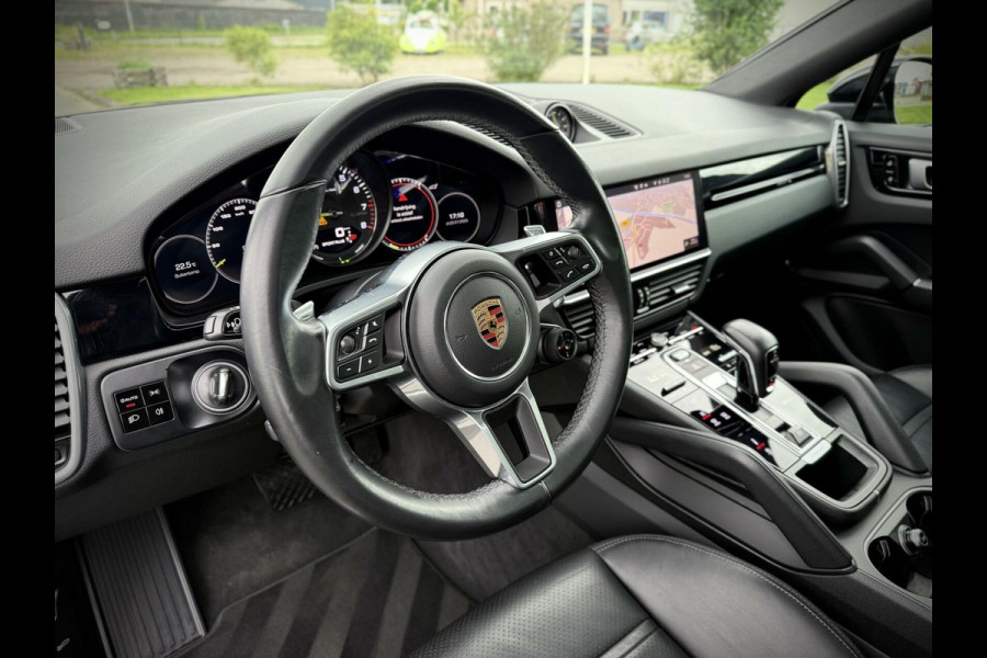 Porsche Cayenne Coupé 3.0 E-Hybrid SportDesign|Sport Chrono|Luchtvering|BOSE|Camera 360°|AppleCarplay