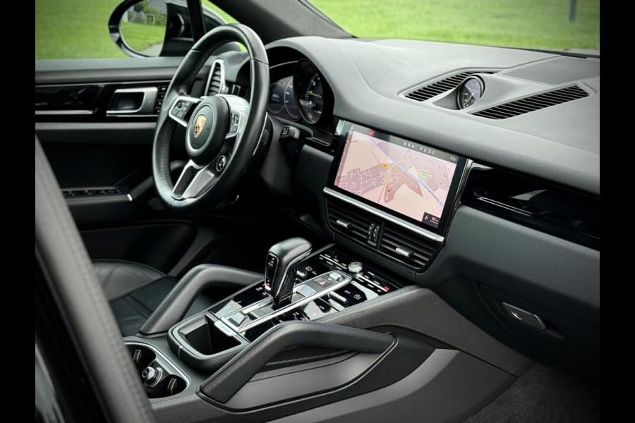 Porsche Cayenne Coupé 3.0 E-Hybrid SportDesign|Sport Chrono|Luchtvering|BOSE|Camera 360°|AppleCarplay