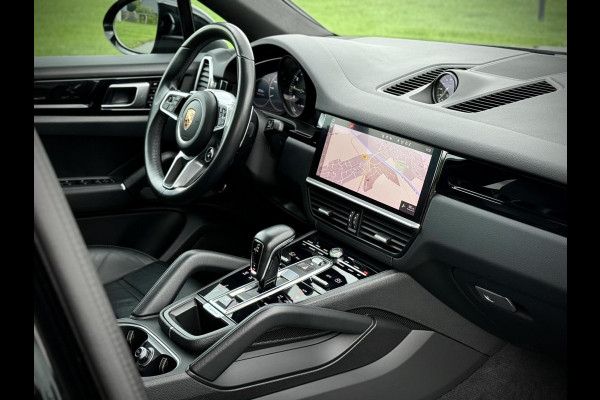 Porsche Cayenne Coupé 3.0 E-Hybrid SportDesign|Sport Chrono|Luchtvering|BOSE|Camera 360°|AppleCarplay