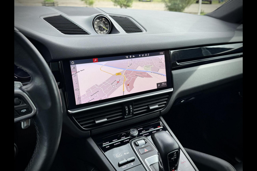 Porsche Cayenne Coupé 3.0 E-Hybrid SportDesign|Sport Chrono|Luchtvering|BOSE|Camera 360°|AppleCarplay