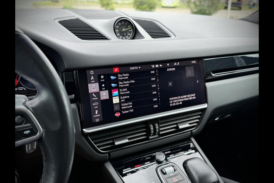 Porsche Cayenne Coupé 3.0 E-Hybrid SportDesign|Sport Chrono|Luchtvering|BOSE|Camera 360°|AppleCarplay