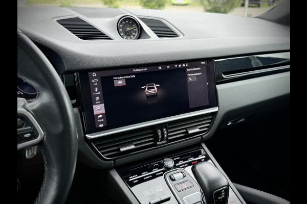 Porsche Cayenne Coupé 3.0 E-Hybrid SportDesign|Sport Chrono|Luchtvering|BOSE|Camera 360°|AppleCarplay