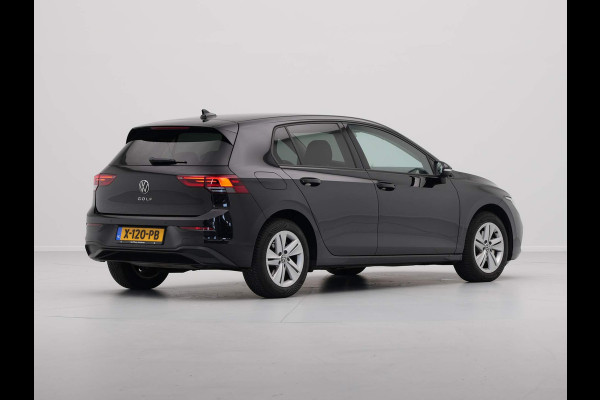 Volkswagen Golf 1.0 TSI Life Business Navigatie Acc Stuurverwarming Led 228
