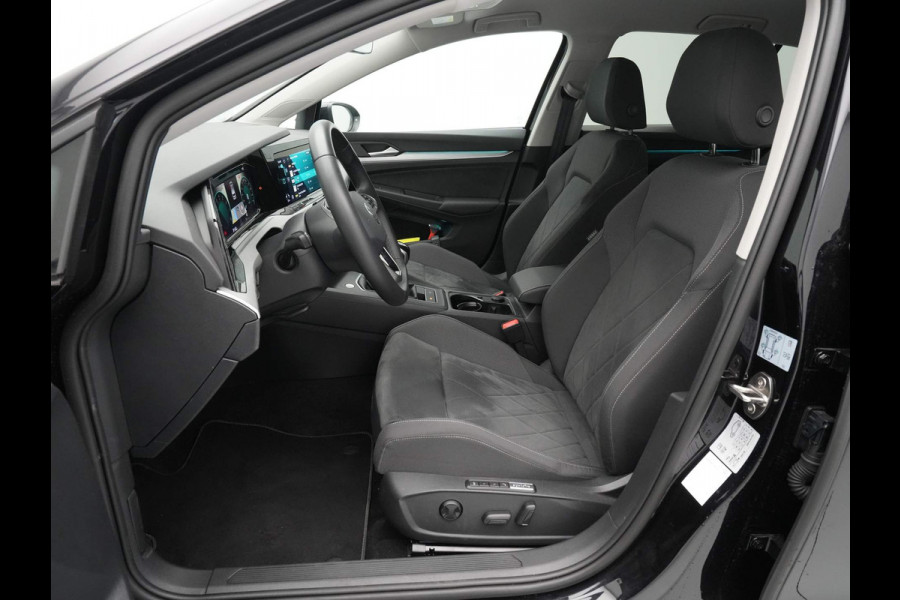 Volkswagen Golf 1.0 TSI Life Business Navigatie Acc Stuurverwarming Led 228