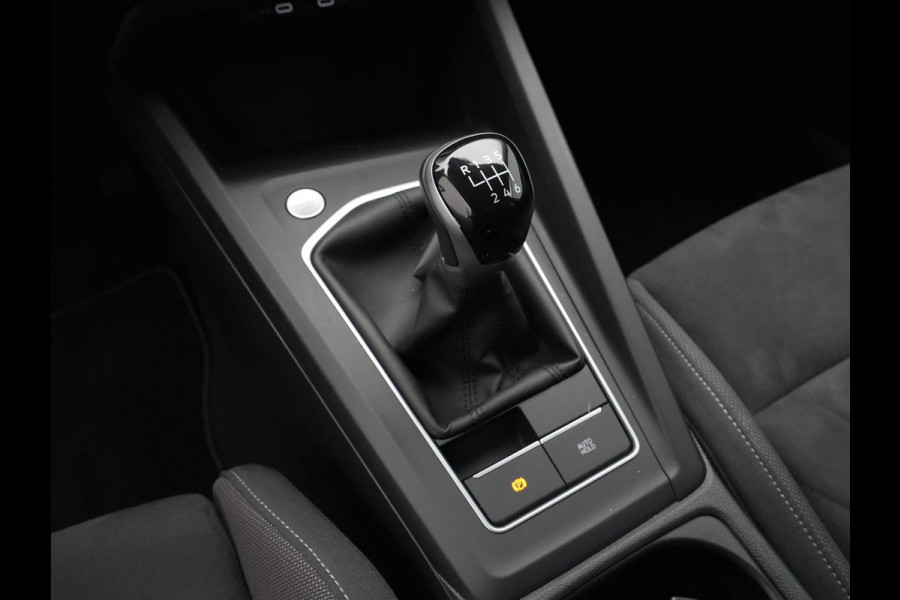 Volkswagen Golf 1.0 TSI Life Business Navigatie Acc Stuurverwarming Led 228