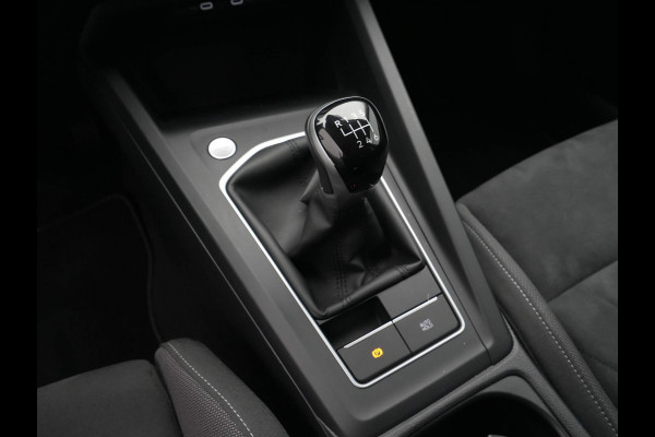 Volkswagen Golf 1.0 TSI Life Business Navigatie Acc Stuurverwarming Led 228
