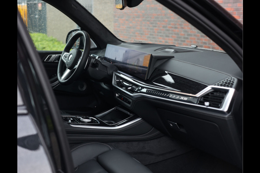 BMW X5 50e xDrive | Pano - Trekhaak - B&W